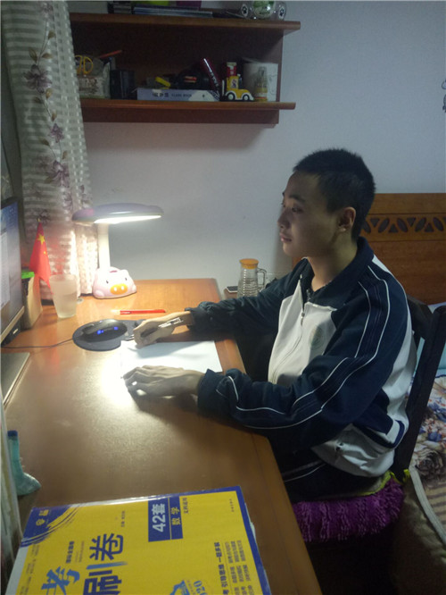 4281029577184271ac0bf68148f95e51.jpg E2F0025CF4B8AC8173CB511120B88CD8.jpg