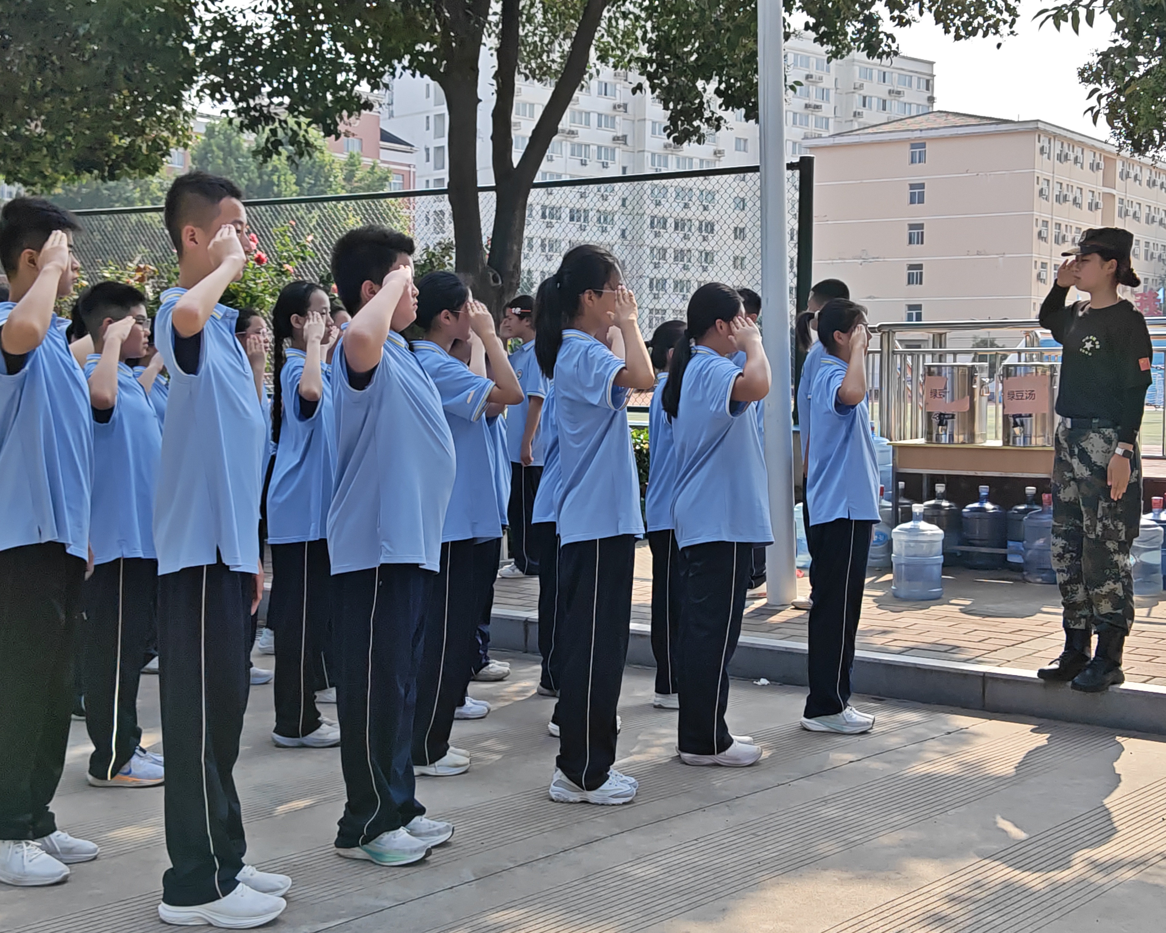 砺志启新程 淬炼少年姿||我校开展2026级初一新生综合素质拓展训练