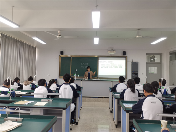 8451adebc4d6446ab43c9fcd60aa6ded.jpg